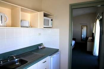 Hotel Best Western Travellers Motor Village