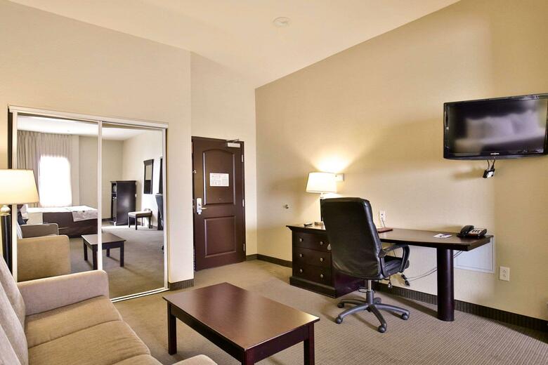 Hotel Sleep Inn & Suites University