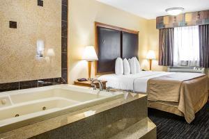 Hotel Quality Inn & Suites