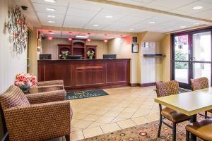 Hotel Quality Inn & Suites