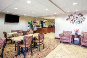 Hotel Quality Inn & Suites
