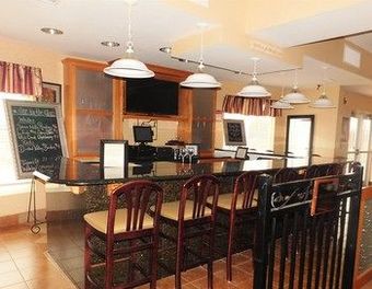 Hotel Comfort Inn & Suites