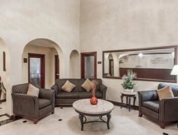 Hotel Baymont Inn And Suites Anaheim