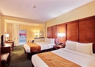 Hotel Comfort Suites Appleton Airport