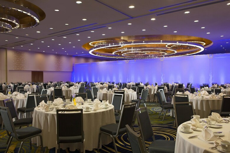 Renaissance Arlington Capital View Hotel April2011