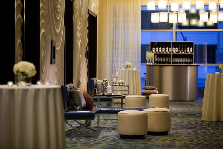 Renaissance Arlington Capital View Hotel April2011