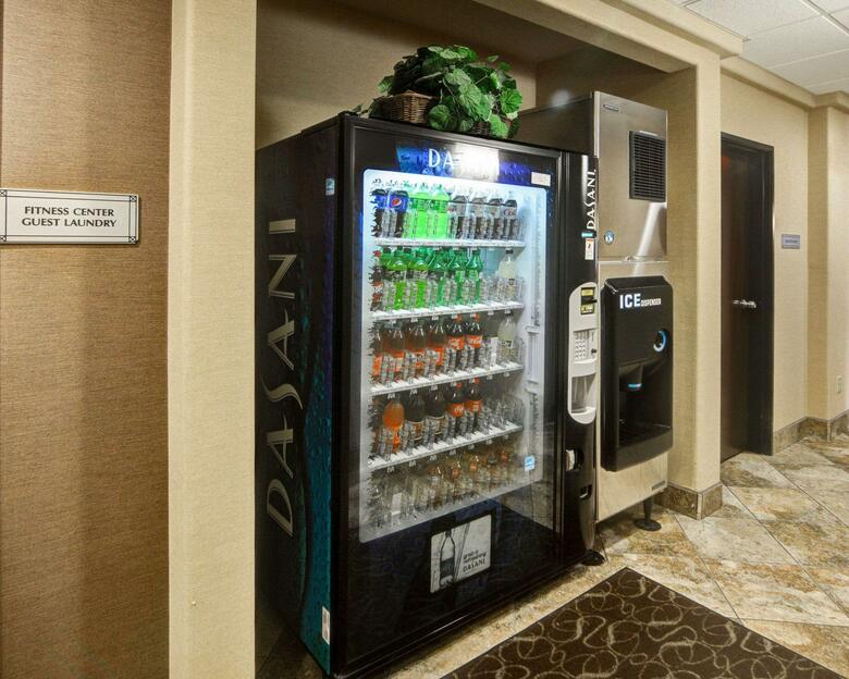 Hotel Comfort Suites Arlington
