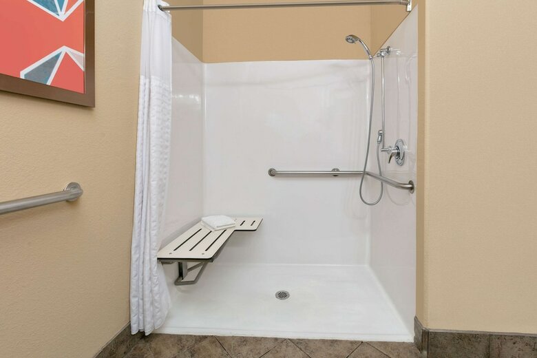 Hotel Comfort Suites Arlington