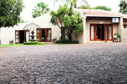 Hostal Echo Garden Guesthouse