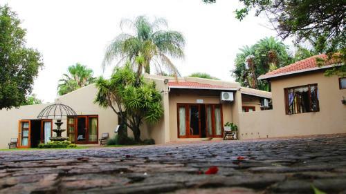 Hostal Echo Garden Guesthouse
