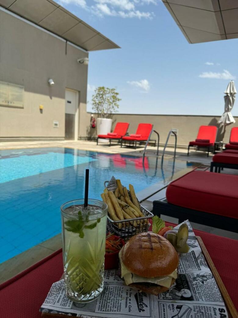 Hotel Centro Al Manhal Rotana