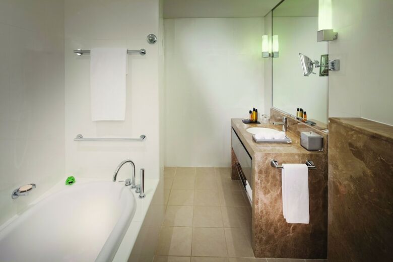 Hotel Jumeirah At Etihad Towers Residences