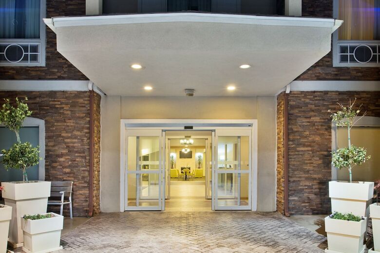 Hotel Comfort Inn & Suites Alvarado