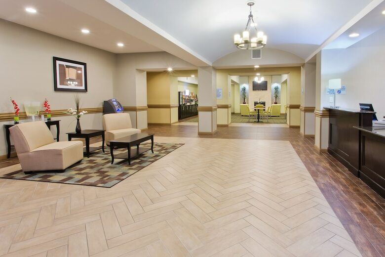 Hotel Comfort Inn & Suites Alvarado