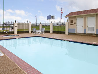 Hotel Super 8 Alvarado