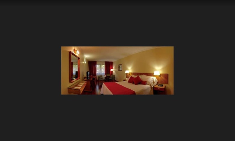 Hotel Balmoral Plaza