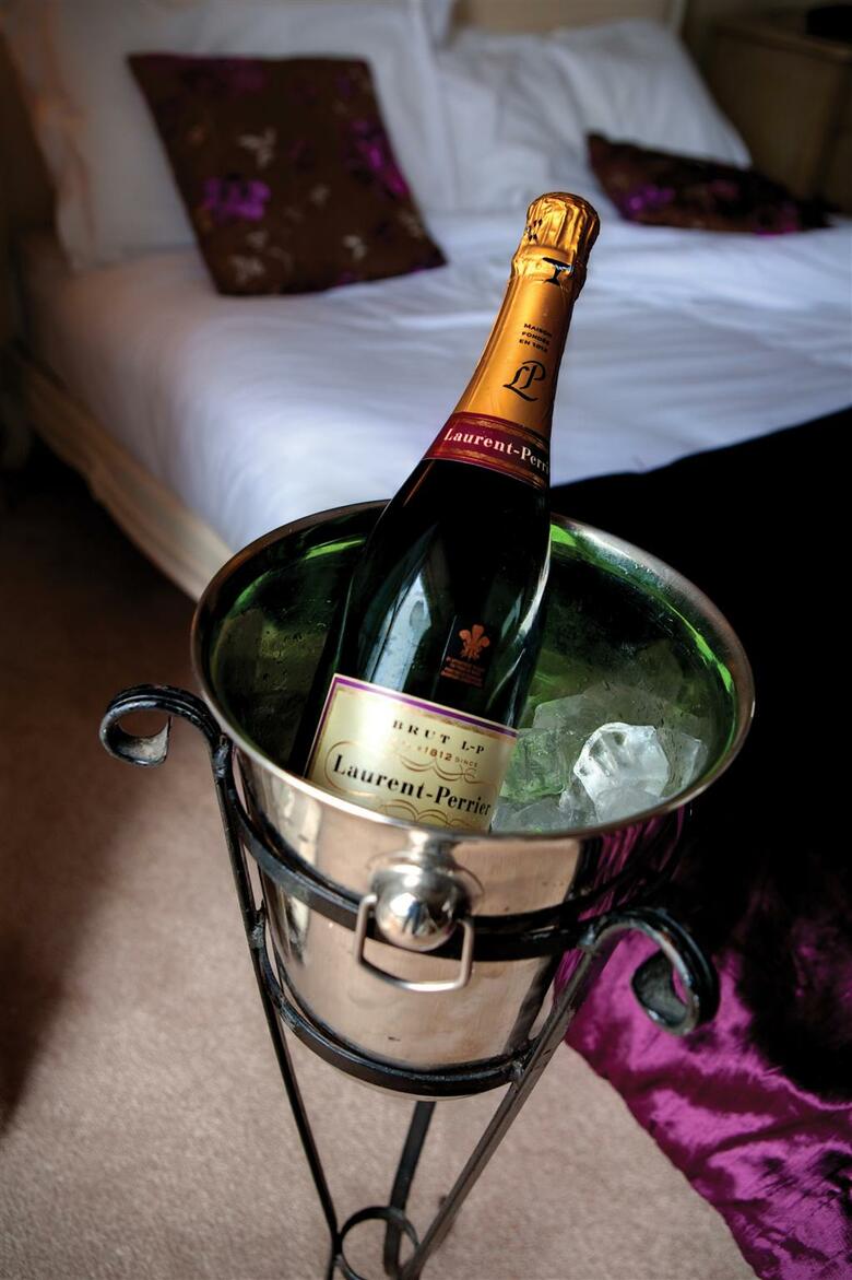 Best Western Plus Wroxton House Hotel