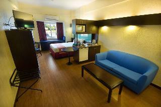 Hotel Microtel Inn Sto Tomas Batangas