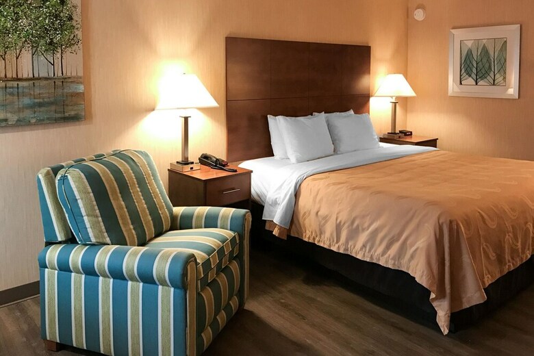 Hotel Quality Inn Bedford