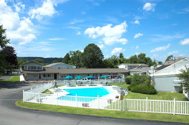Hotel Best Western Plus New Englander Motor Inn