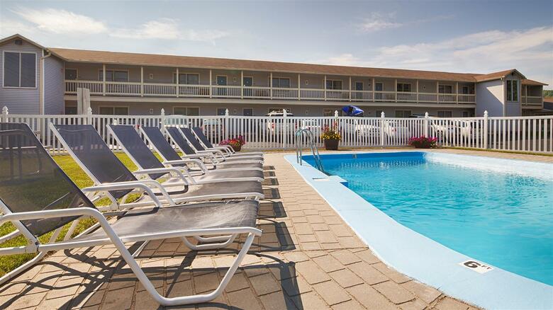 Hotel Best Western Plus New Englander Motor Inn