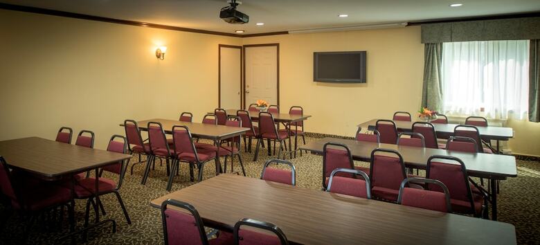 Hotel Best Western Plus New Englander Motor Inn