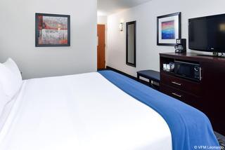 Holiday Inn Express Hotel & Suites Bessemer