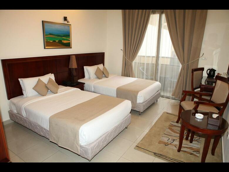 Hotel Midtown Y Suites