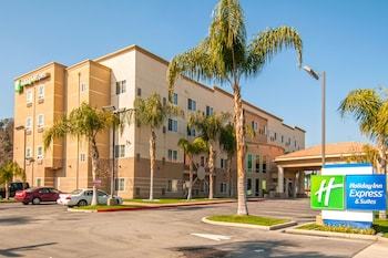Holiday Inn Express Hotel & Suites Bakersfield Central