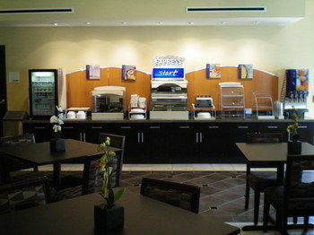 Holiday Inn Express Hotel & Suites Beaumont Nw