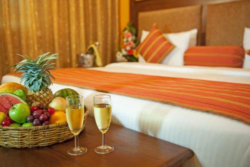 Full Moon Garden Hotel