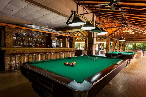 Full Moon Garden Hotel