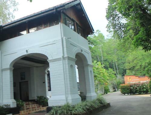 Hotel Ratnapura Rest House