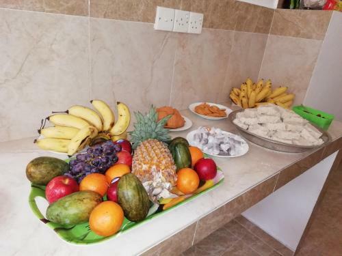 Hostal Elmee Hill Resort & Travels