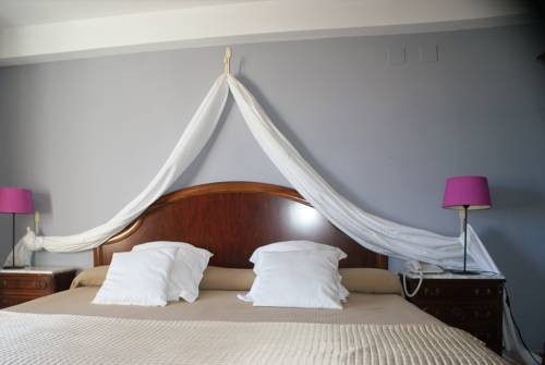Hotel Patilla Ciudad De Requena