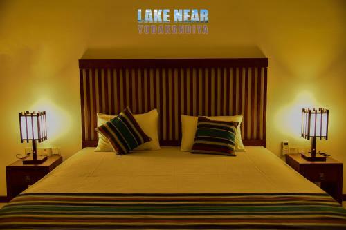 Hostal Lake Near