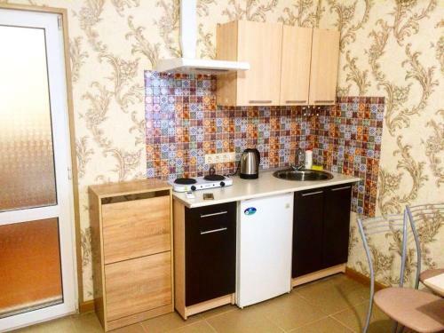 Hostal Guest House On Kamyshovaya 12 A