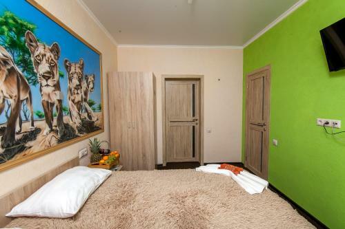 Hostal Schastlivy Slon Guest House