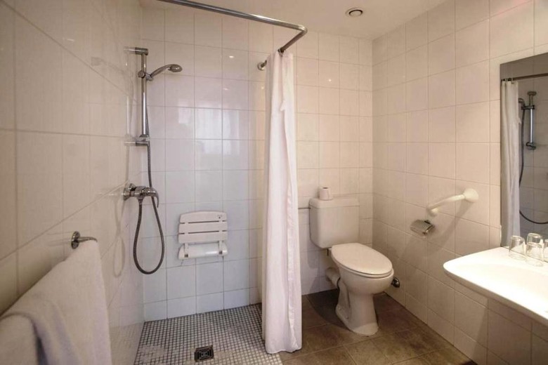 Alma Grand Place Hotel