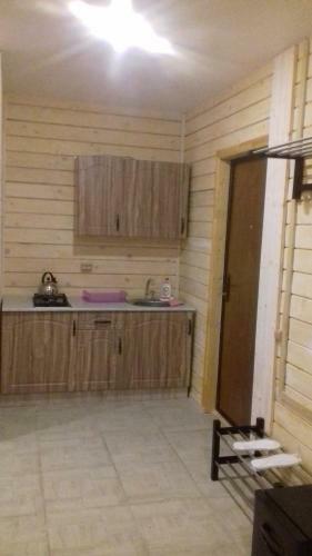 Hostal Guest House Lesana