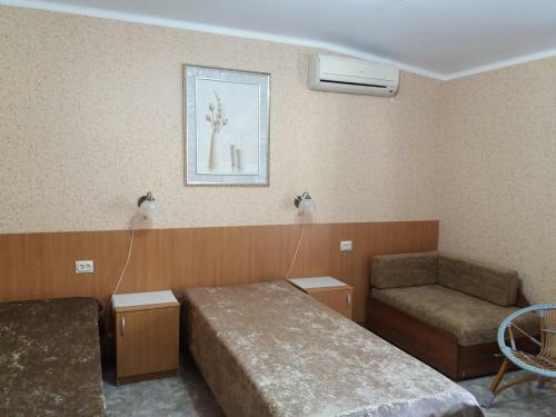 Hostal Al Porto Near The Sea