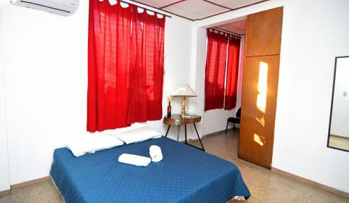 Hostal Europa Guest House