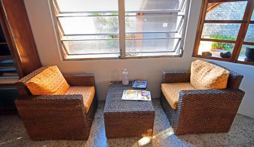 Hostal Europa Guest House