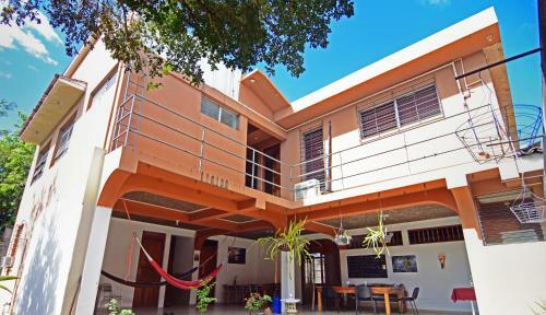 Hostal Europa Guest House