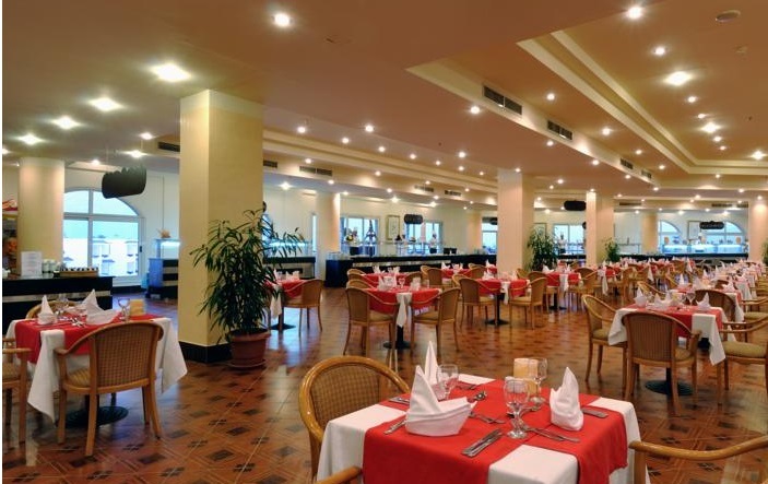 Hotel AA Grand Oasis Resort
