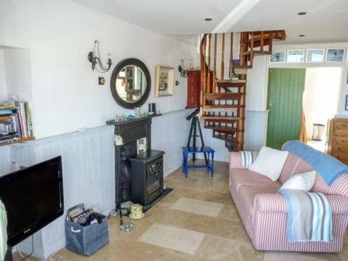 Sea Warrior Cottage