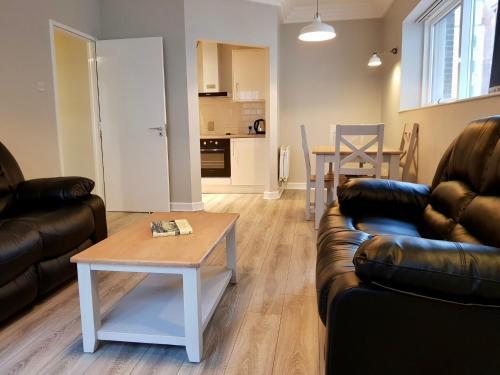 2 Bed Apartment Near The 3 Arena Sleeps 4