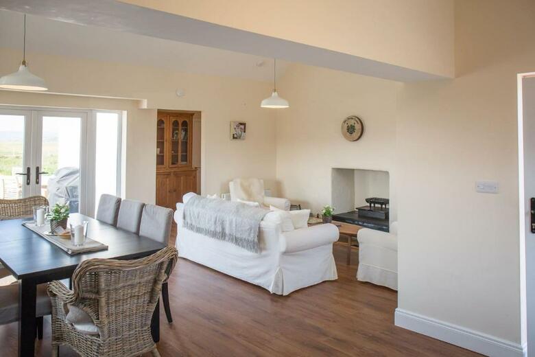 Paddy Carrolls Cottage