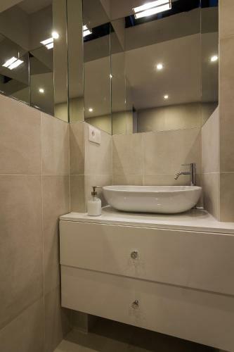 Old Town Apartment On Krowoderska By Apart Service