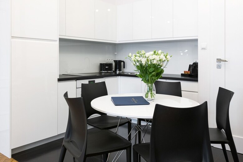 Nook Nook Apartments Dietla 66